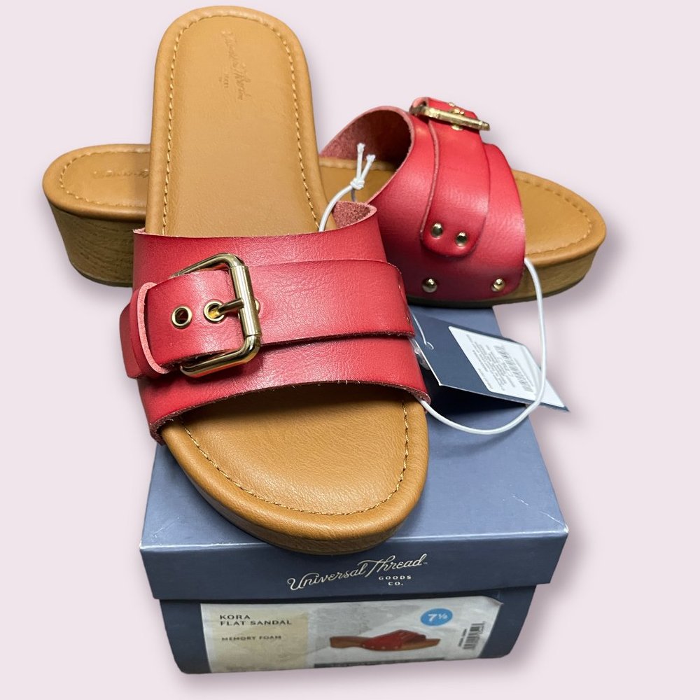 Universal Thread Kora Faux Wood Bottom Memory Foam Sandals - RED